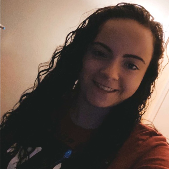 Meet your Posher, Amber - Picture 1 of 1